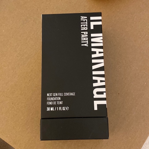 AFTER PARTY
NEXT GEN FULL COVERAGE FOUNDATION IL MAKIAGE - Picture 3 of 4